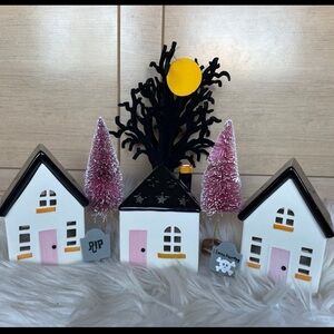 Target Hyde &Eek Halloween Ceramic Light Up Village Houses (3) & pink Trees